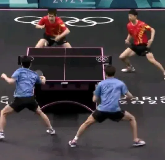 韩国选手在比赛中领先赢得比赛