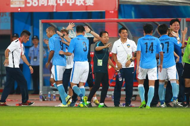 天津泰达重回胜利轨道，全队士气高涨