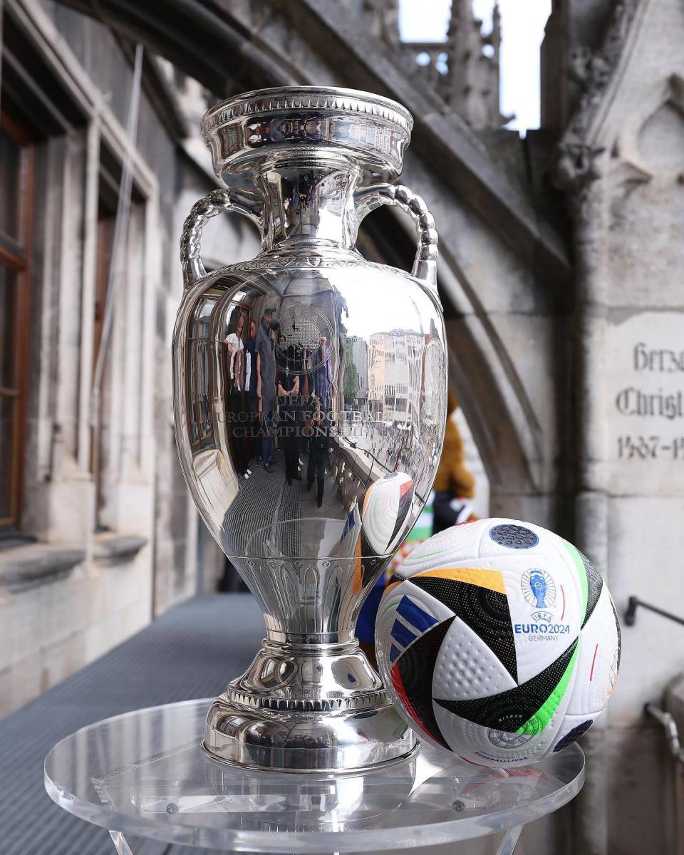 波兰队再度登顶 勇夺多面金牌