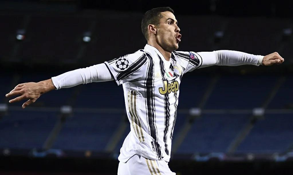 尤文图斯中场吊射破门,全场惊呼:这才是真正的足球艺术!的简单介绍